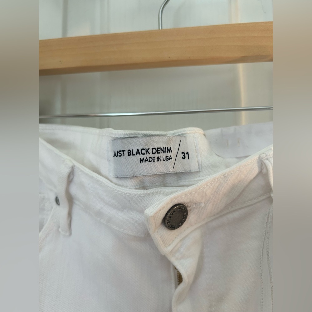 JBD Jeans Flare High Rise Scissor Cut Flare White Jeans NWT Size 31 - Picture 5 of 7